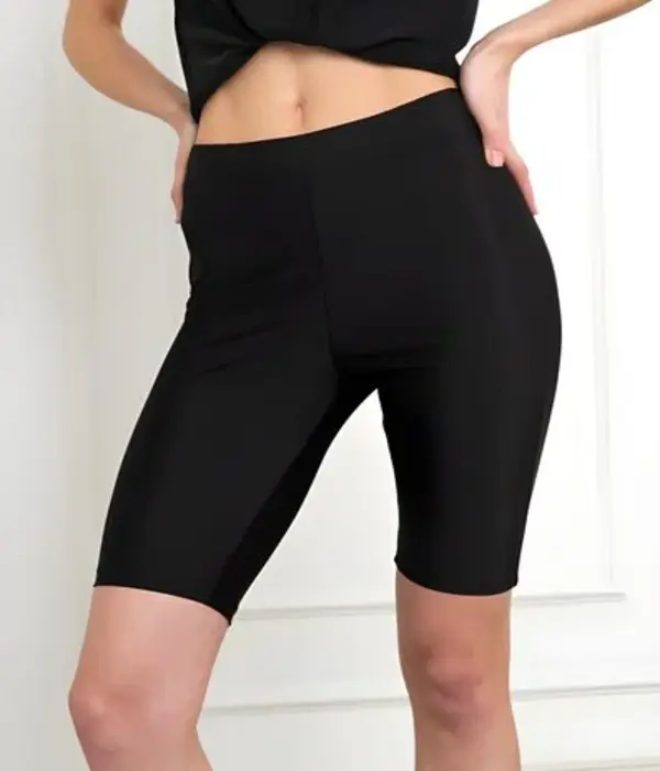 black fitness shorts